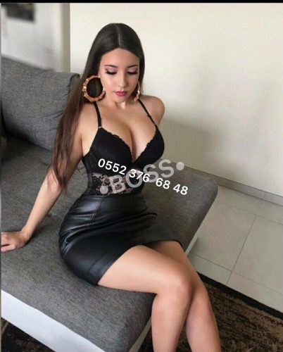 Erdemli Escort: Rüyalarınızın Kadını