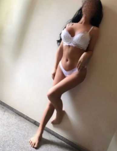 Harika Geceler İçin Erdemli Escort: Ayça