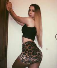 Cazibesiyle Her Yerde Dikkat Çeken Erdemli Escort Bayan Yasemin