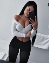 Erdemli Escort Bayan: Gizemlerle Dolu