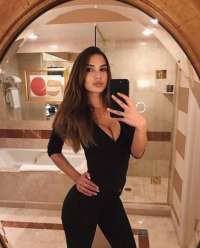 Erdemli Escort Ebru: Kendine Güvenen ve Kusursuz Güzellik