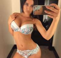 Erdemli Escort ile Unutulmaz Deneyimler Sizi Bekliyor