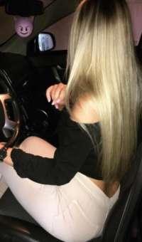 Erdemli Escort Olarak Size Zarif ve Dikkat Çekici Bir Deneyim Sunan Bayan